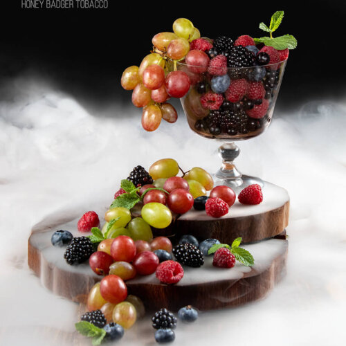 Табак Honey Badger Grape and berries - Виноград с ягодами